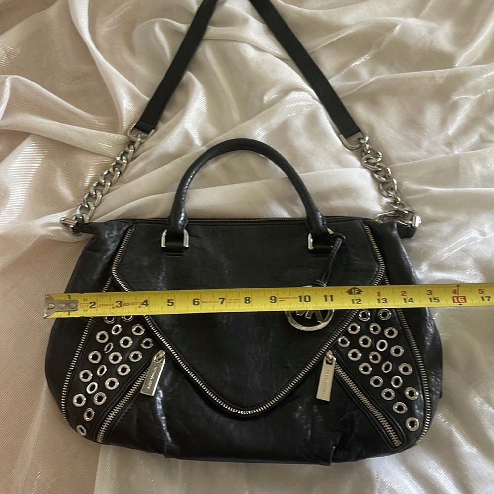 Michael Kors black leather zipper grommet hobo bag - Picture 8 of 9